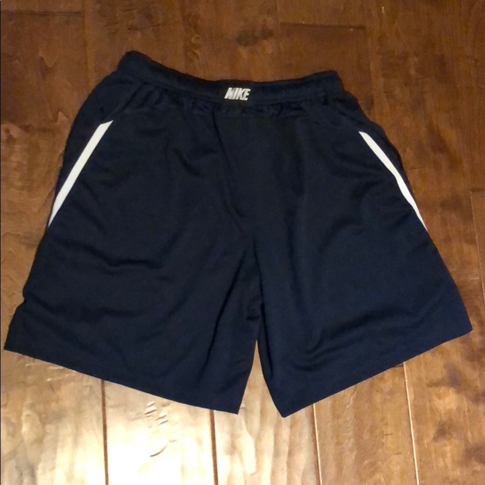 Men’s Nike Basketball Shorts in navy blue - Picture 7 of 8